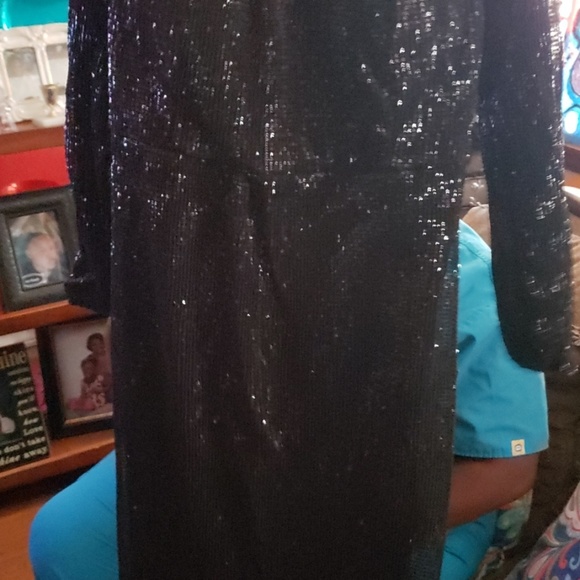 Dress - Picture 4 of 5